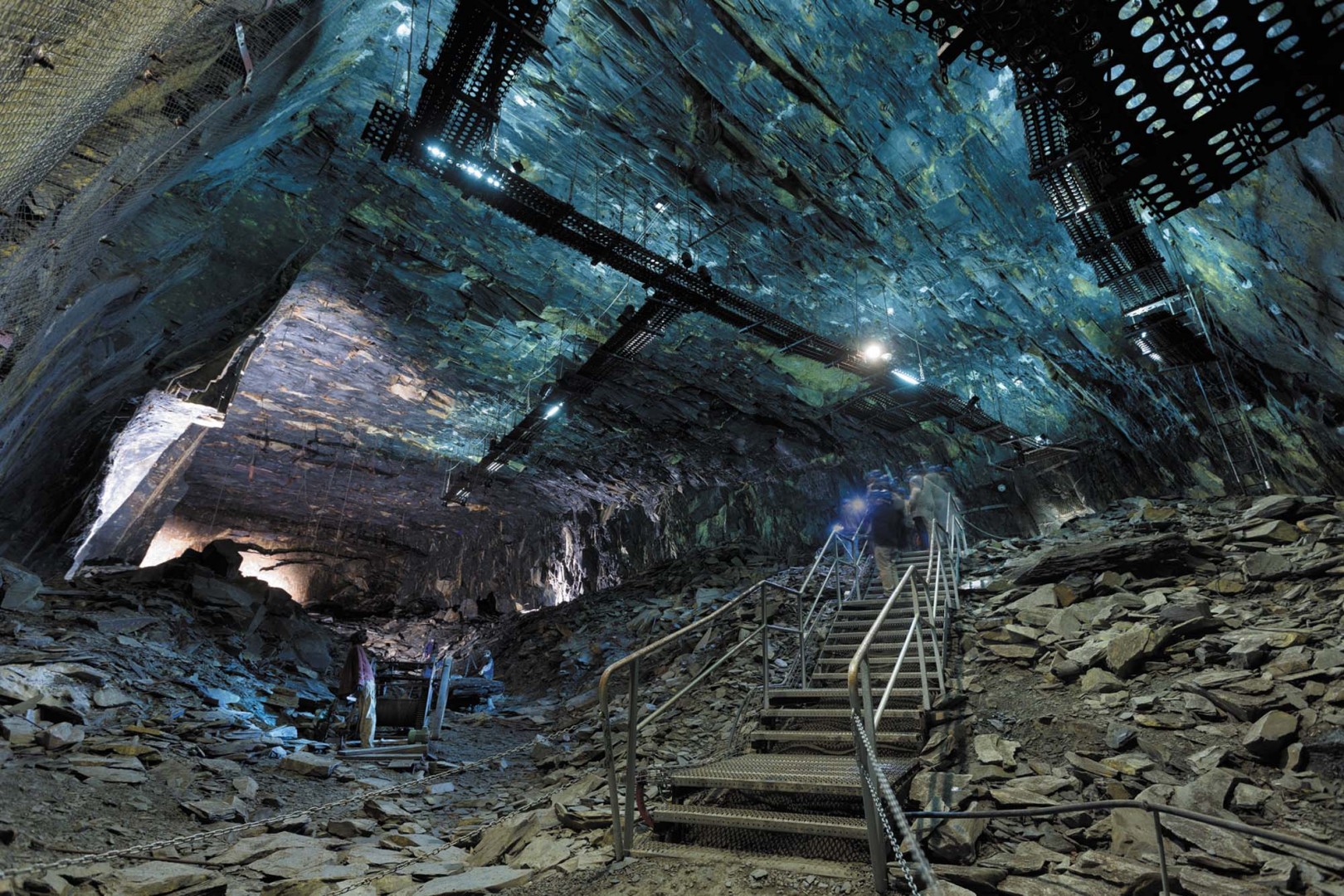 ‚La Mine Bleue’, 126 Meter unter der Erde! Absolut