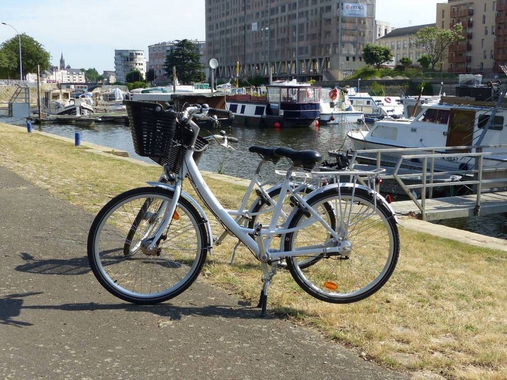 Fahrrad Mit Hilfsmotor Frankreich