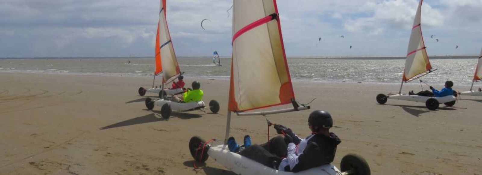 CHAR A VOILE AVEC LE CENTRE NAUTIQUE DE SAINT-BREVIN