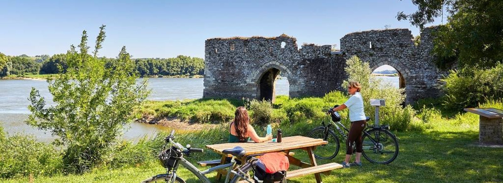 LOCATION COMBINE VELO + KAYAK EN BORD DE LOIRE