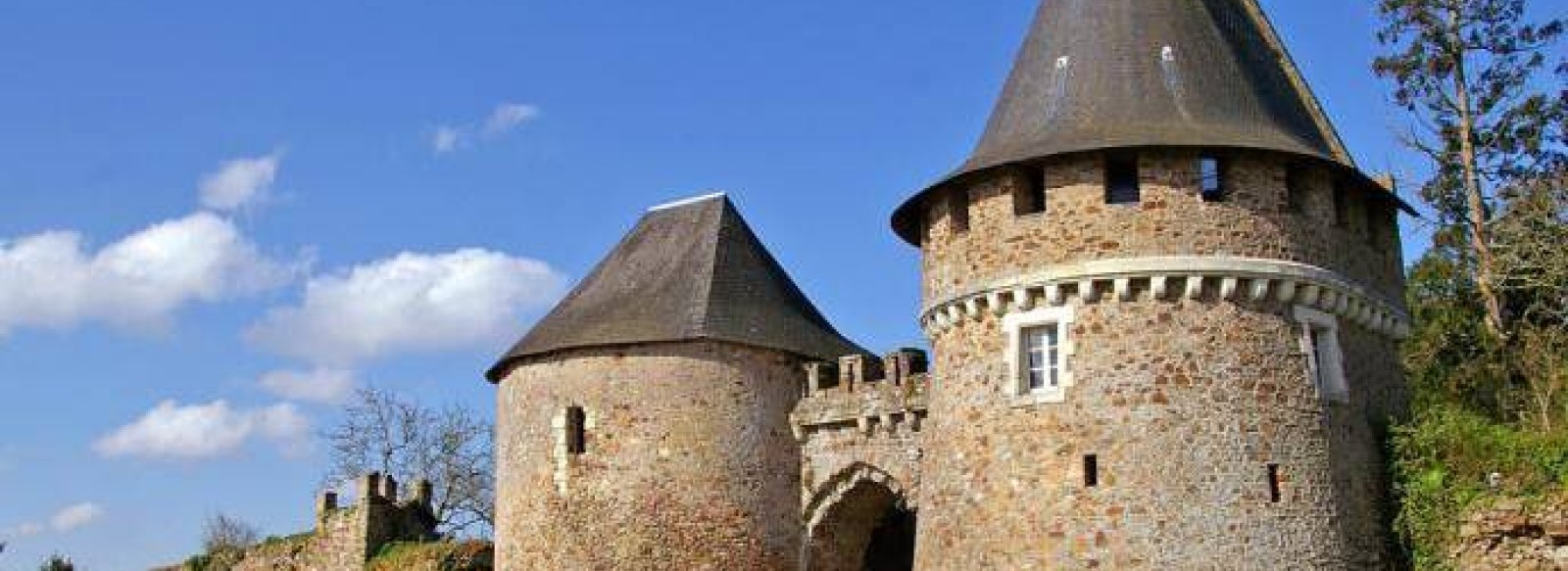 VISITE GUIDEE DU PARC DU CHATEAU DE LA COLINIERE, SUR LES TRACES DE CHATEAUCEAUX