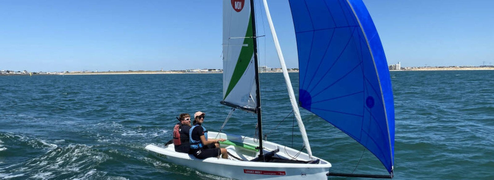 LOCATION CATAMARAN ET DERIVEUR - BASE NAUTIQUE DE BOISVINET