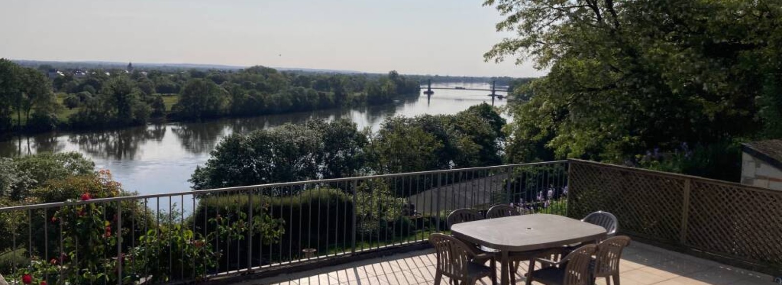 Gite Terrasse exceptionnelle - Chateau de la Boussiniere