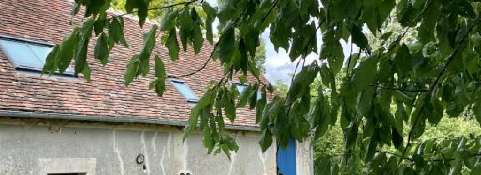 "LA MAISON DES AMIS" DU GENETIN