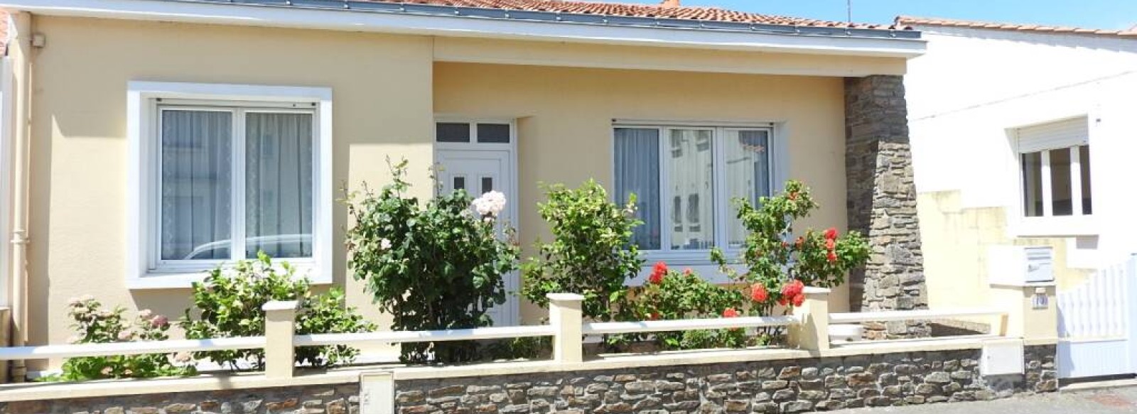 Maison Pool Immobilier Sablais MAIS F04223