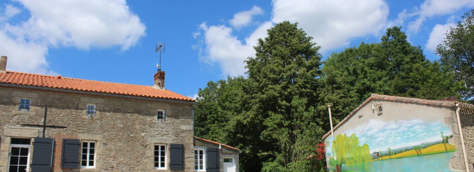 LOGIS CHARRIER LE PETIT BIGNON - CHAMBRE LE GRAND PRE