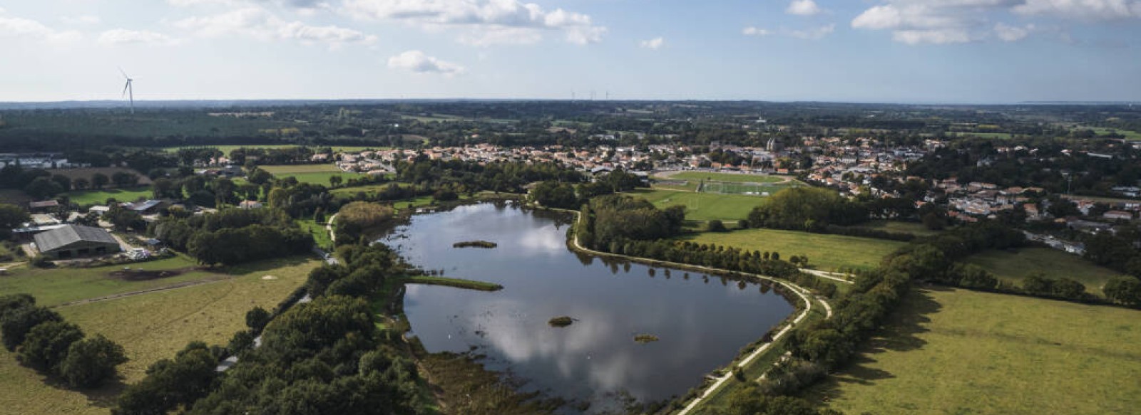 LE PLAN D'EAU DU GRAND FAY