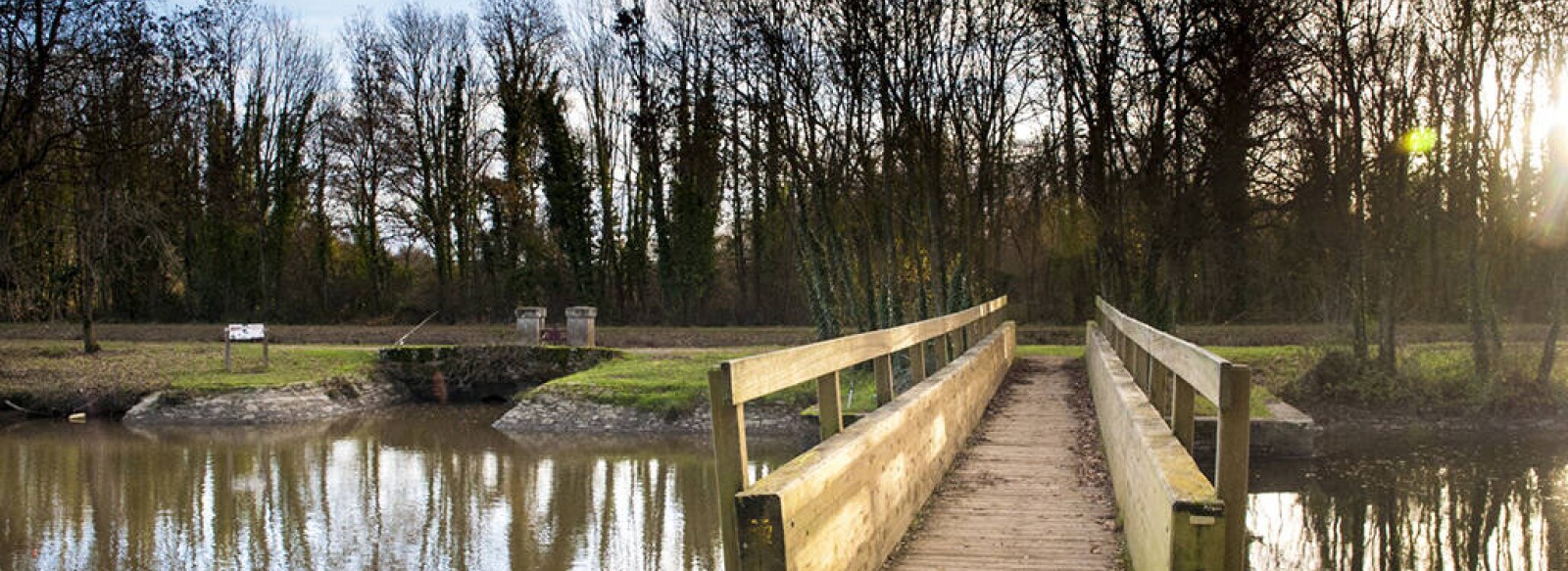 ETANG DE BOUT DE BOIS - AIRE DE JEUX