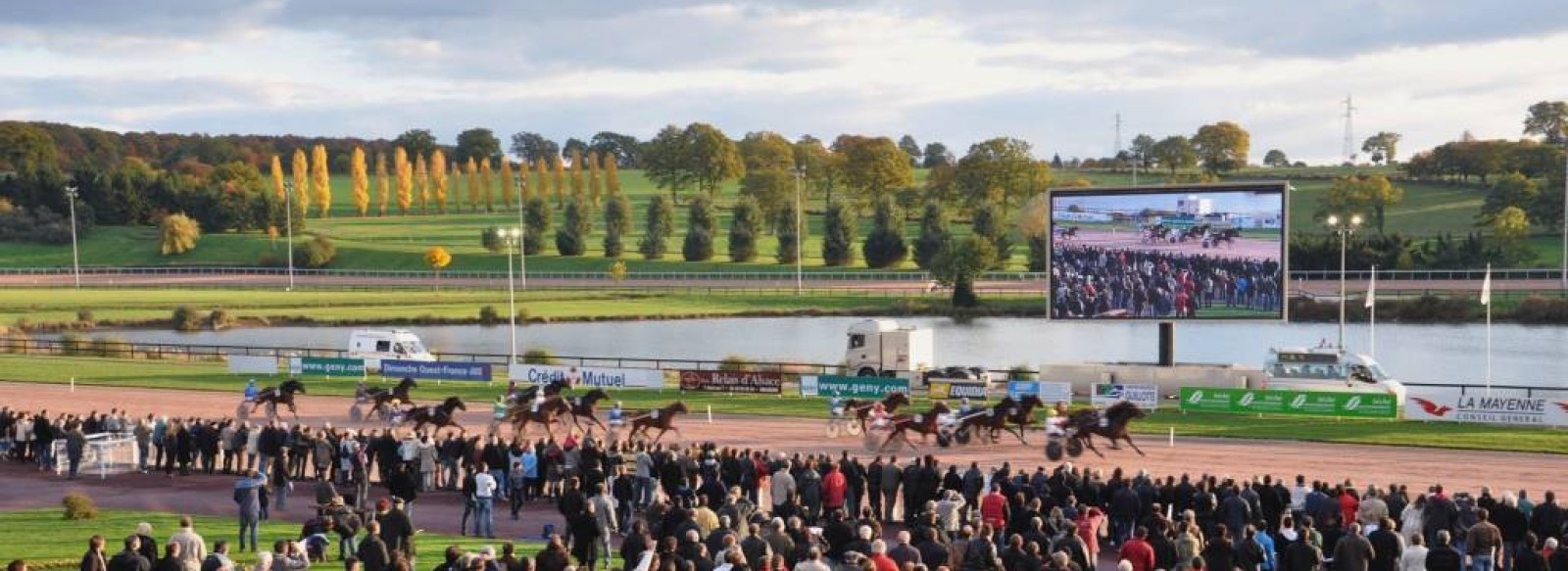 Hippodrome de Bellevue-la-Foret