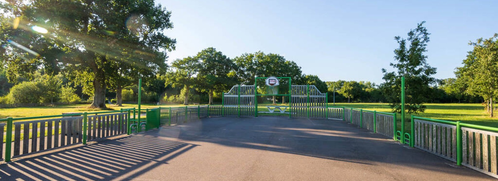 AIRE DE JEUX DU PARC DE LA CHENAIE