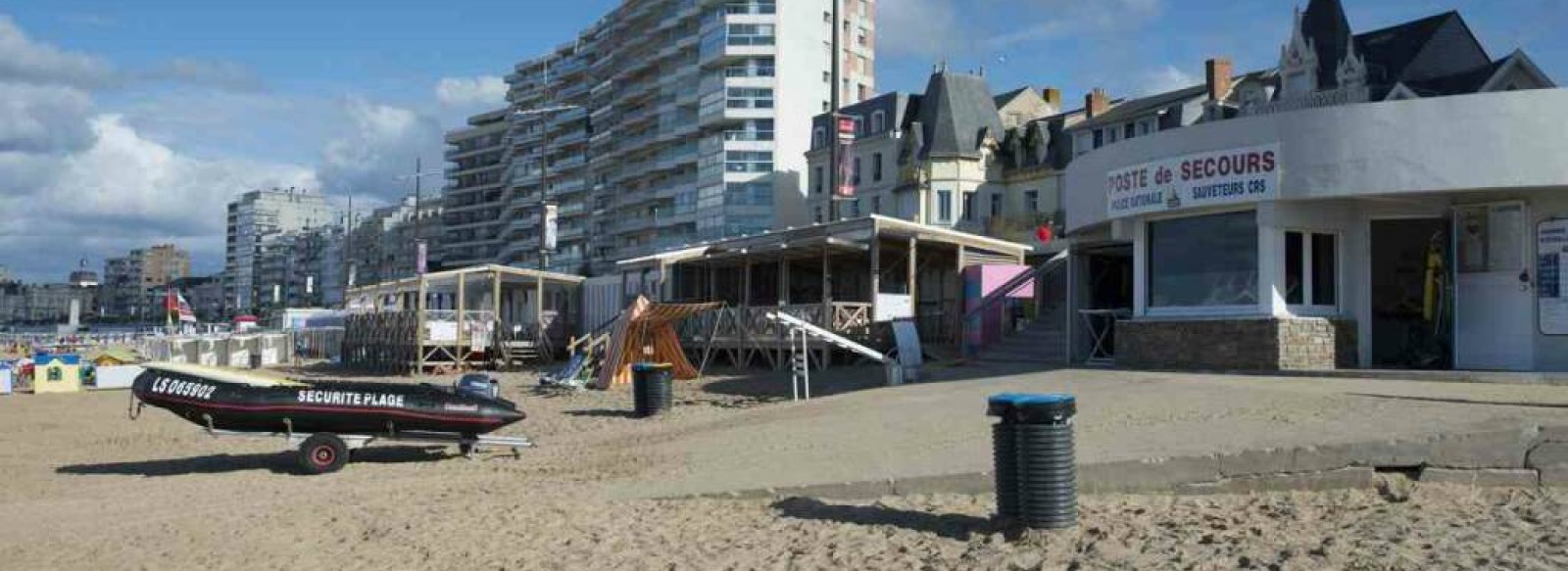 Poste de secours Petite Cale - Grande Plage