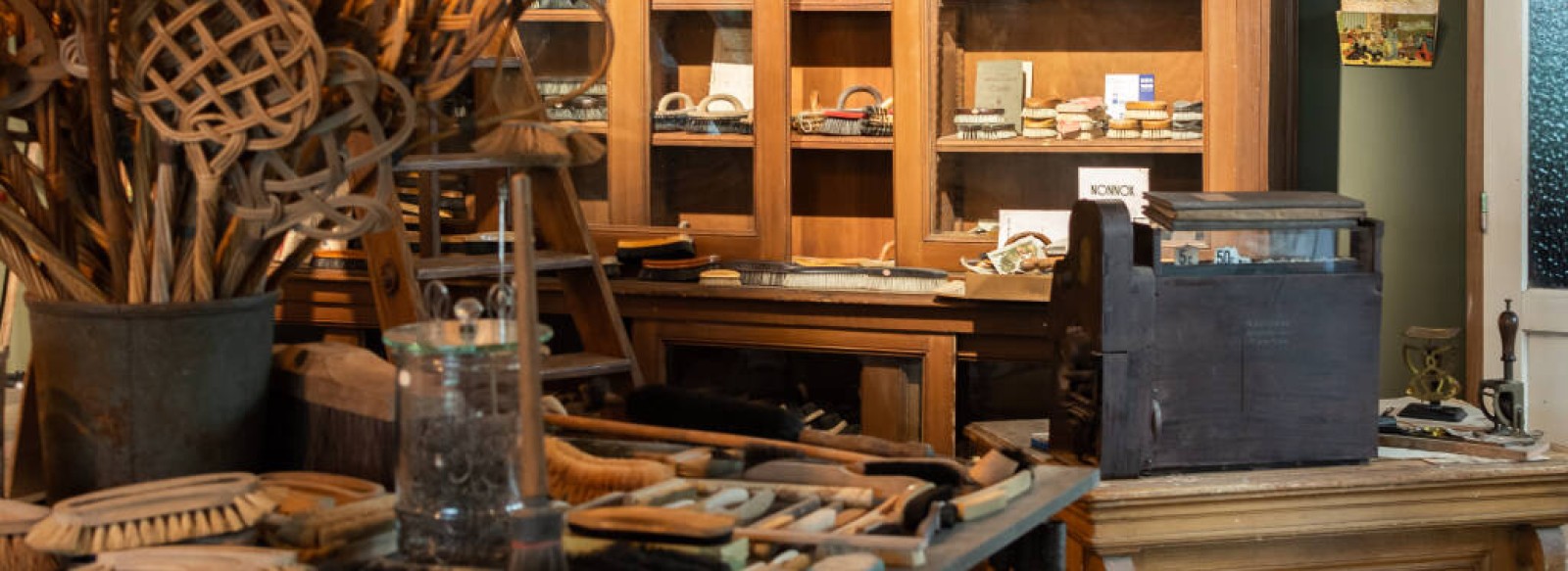 Musee de boutiques anciennes et cabinet de curiosites