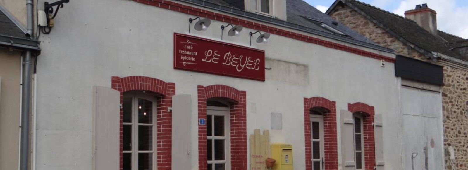 Le Beyel au village